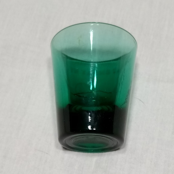 The Great Smokey Mountain Green Souvenir Shot Glass - Picture 7 of 8